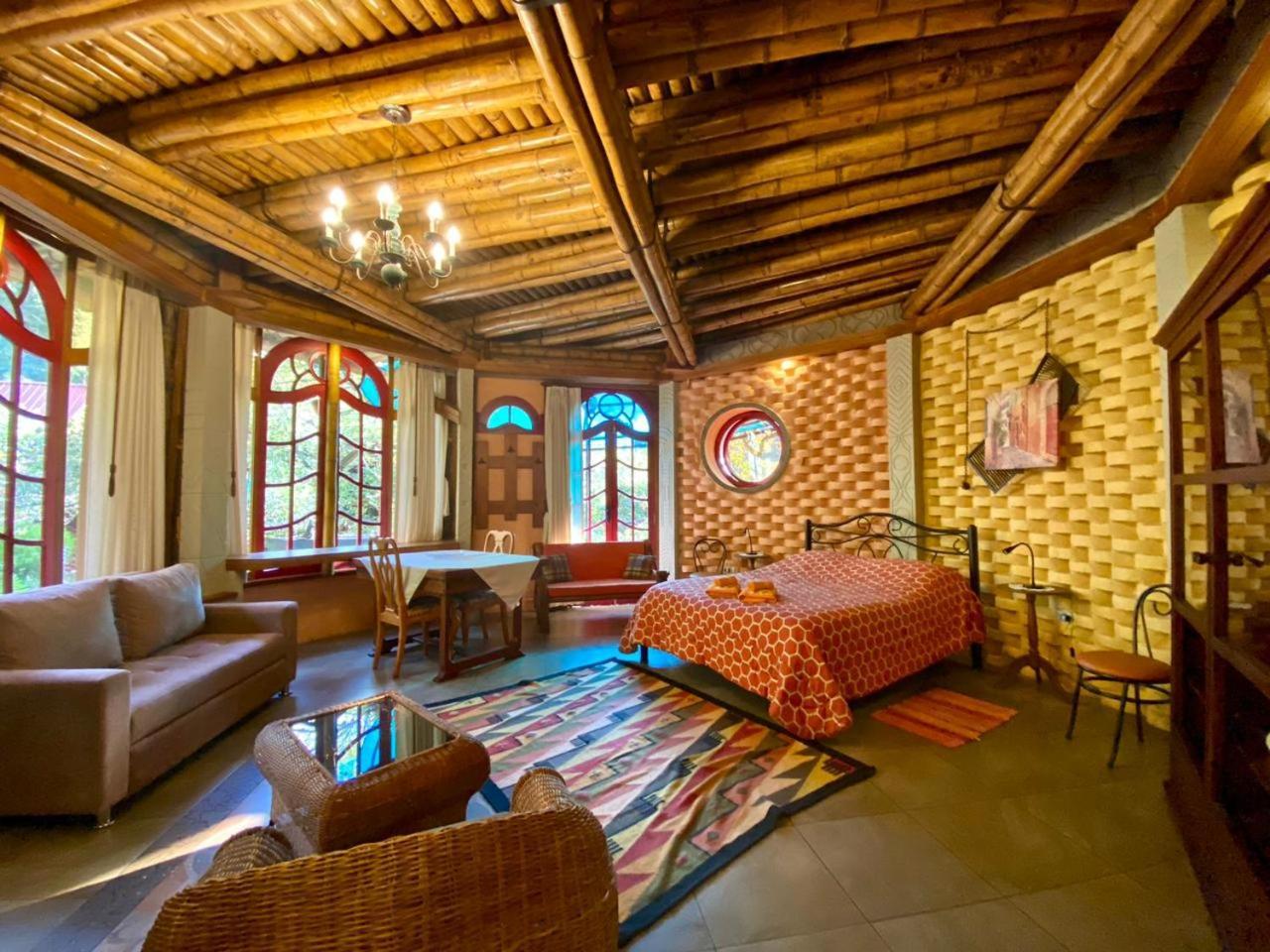 Finca Chamanapamba Guest House Baños Eksteriør bilde
